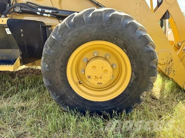 CAT 416 Retroescavadeiras