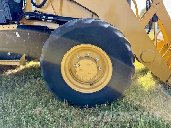 CAT 416 Retroescavadeiras