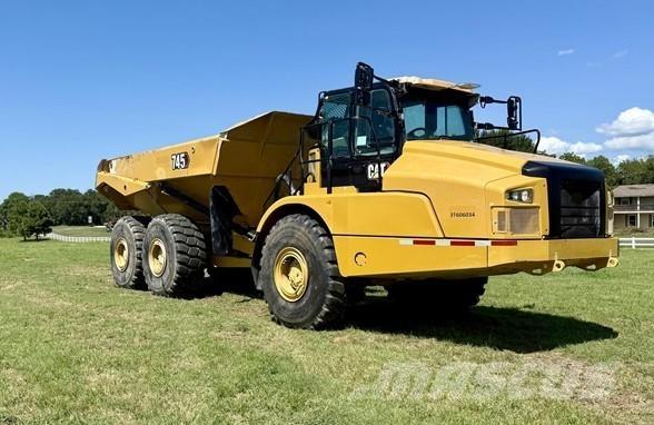 CAT 745 Caminhões articulados