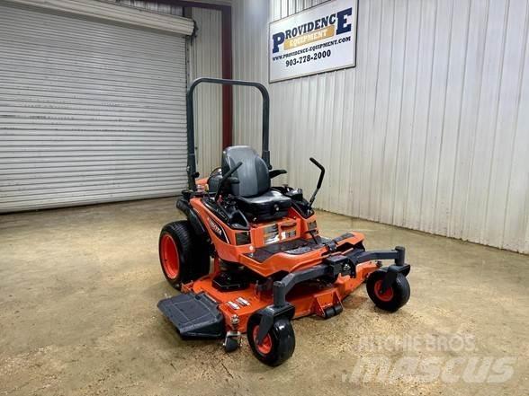 Kubota ZD1211L Corta-Relvas Zero turn