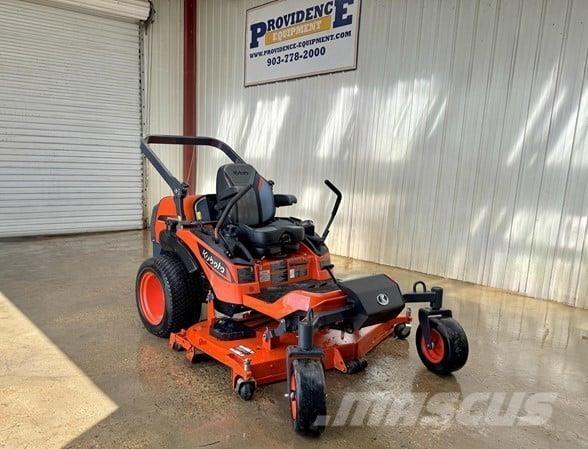 Kubota ZD1611 Corta-Relvas Zero turn