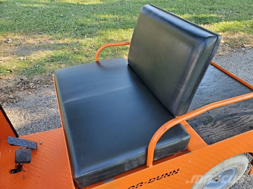 Taylor-Dunn SS536 Tractores de reboque