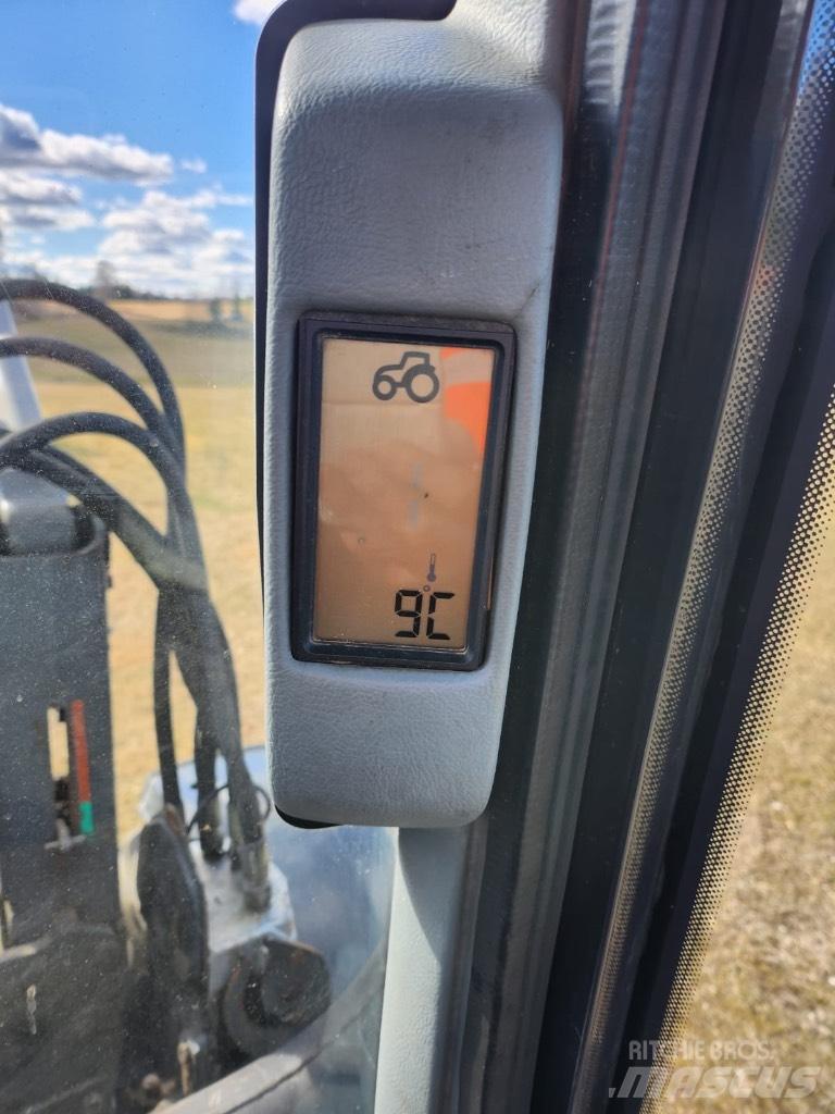 Valtra M 120 Tratores Agrícolas usados
