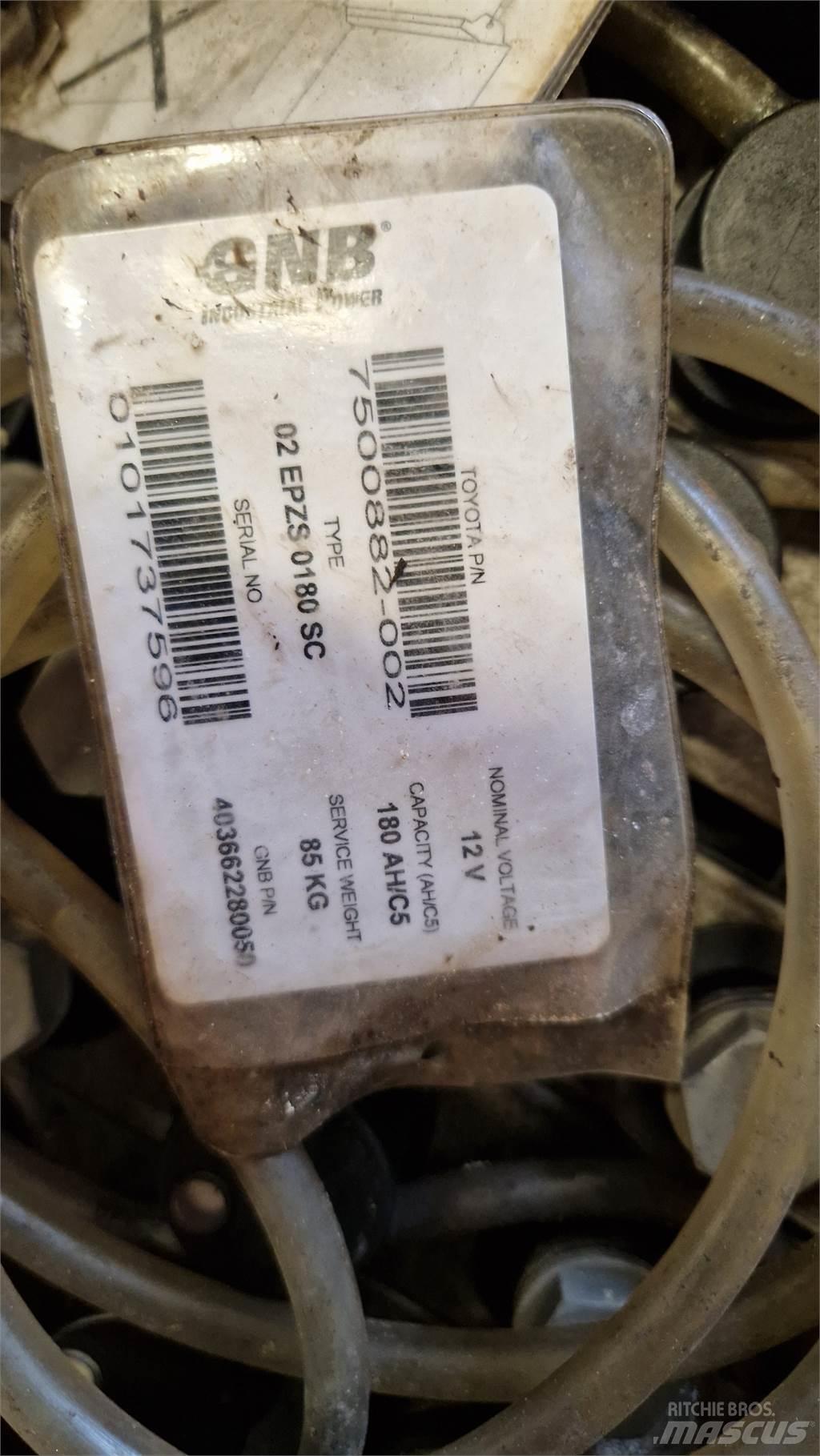 Toyota SWE080L Empilhador para operador externo