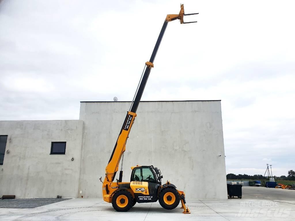 JCB 540-140     M329 Carregadoras rodas telescópicas