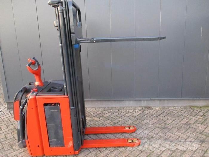 Linde L14 AP Empilhador para operador externo