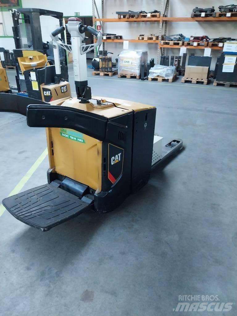 CAT NPV 20 N2 Porta-paletes com plataforma