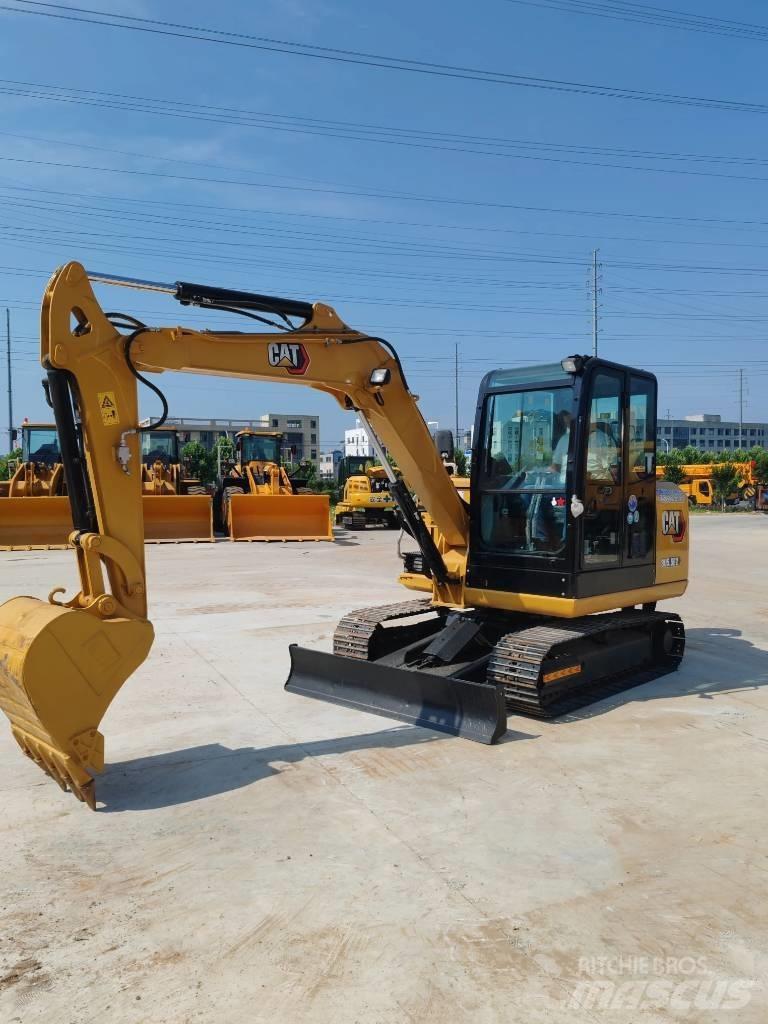 CAT 305.5 Miniescavadeiras