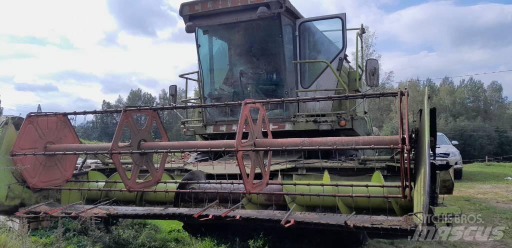 CLAAS Dominator 86 Ceifeiras debulhadoras
