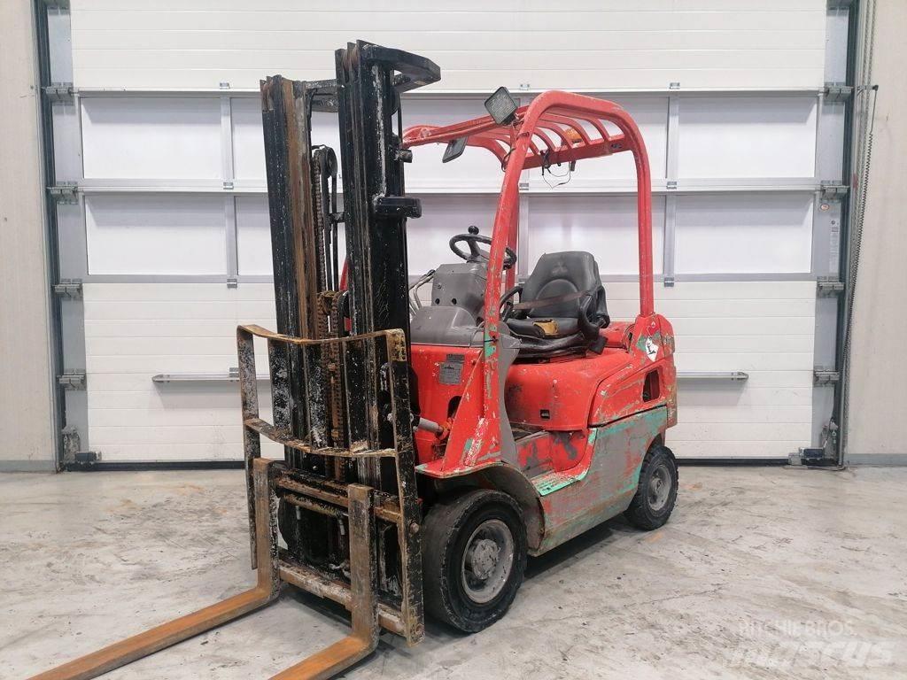 Mitsubishi FD15N Empilhadores Diesel