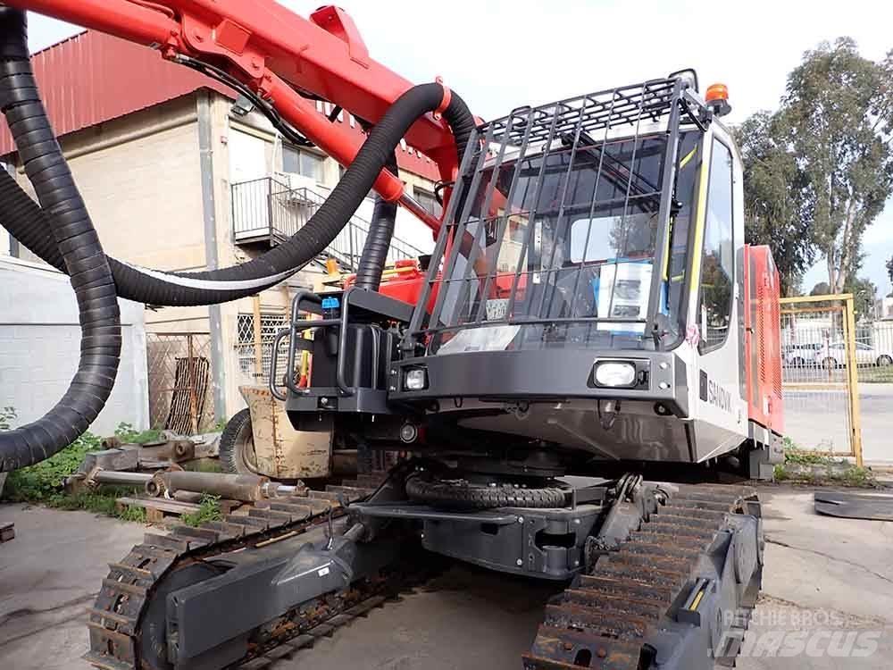 Sandvik DX800 Perfuradoras de superfície