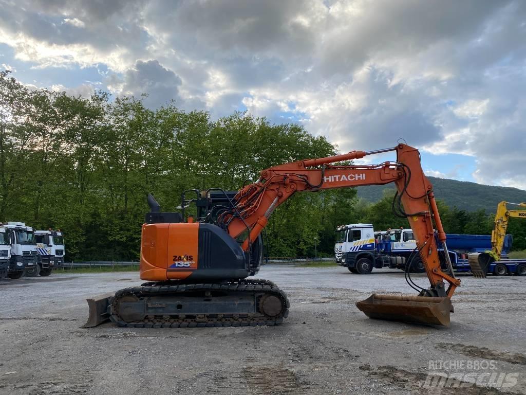 Hitachi ZX 135 US-6 Escavadeiras de esteiras