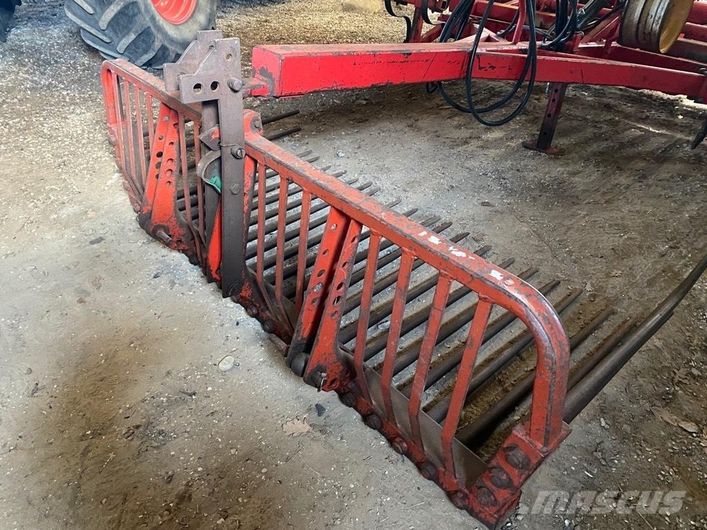  Stensvans kipbar Outros acessórios de tractores