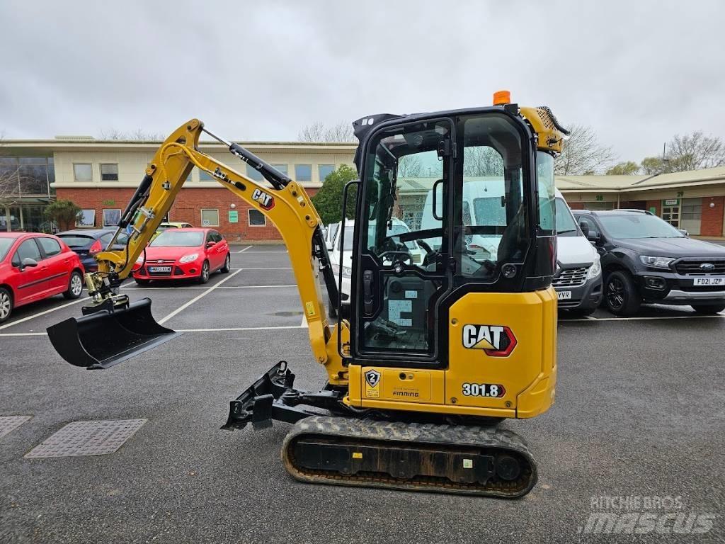 CAT 301.8 Miniescavadeiras