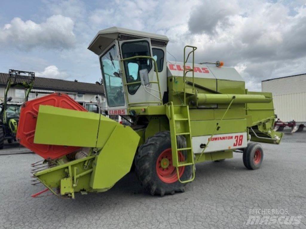 CLAAS Dominator 38 Ceifeiras debulhadoras