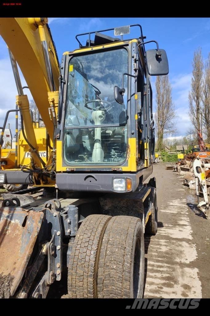Komatsu PW 148-8 Escavadoras de rodas
