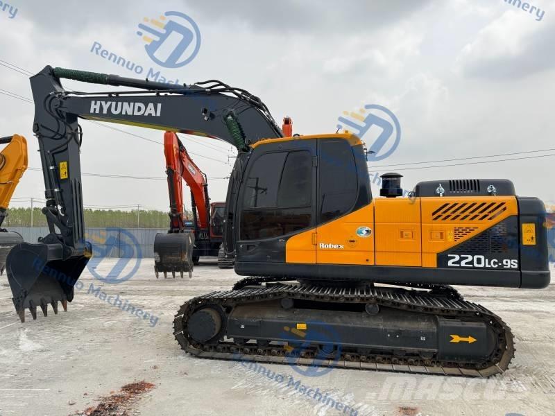 Hyundai R220LC-9S Escavadeiras de esteiras
