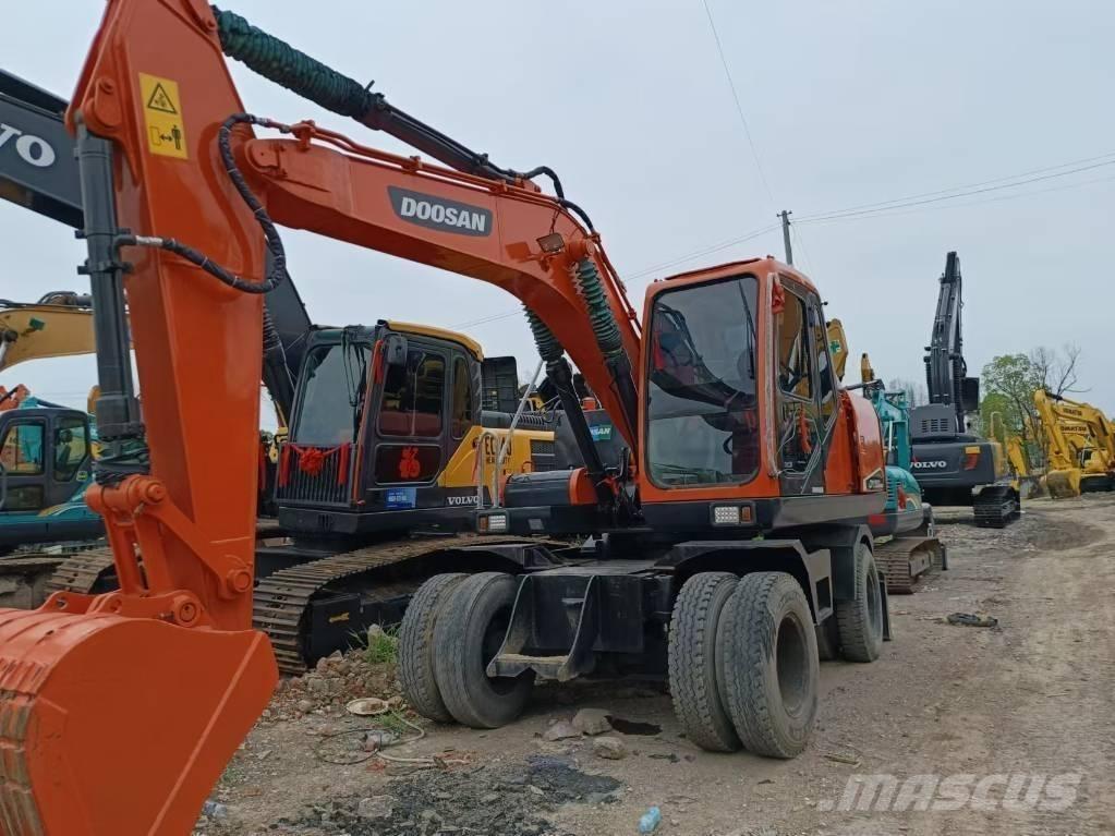 Doosan 150 W-7 Escavadoras de rodas