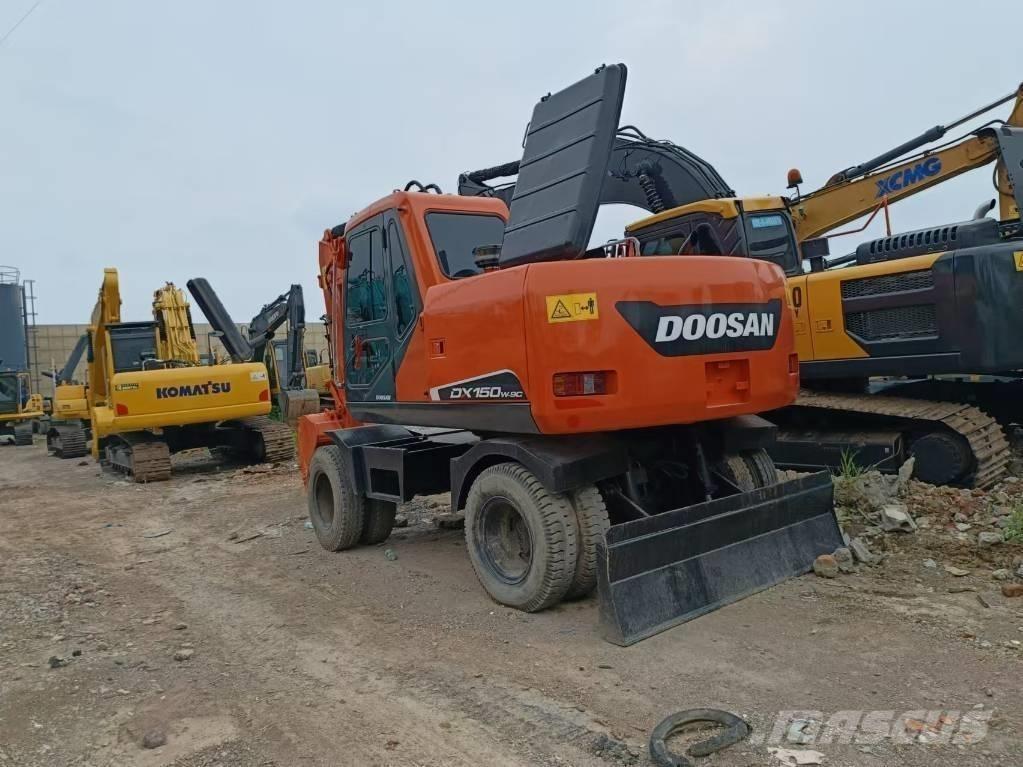 Doosan 150 W-7 Escavadoras de rodas