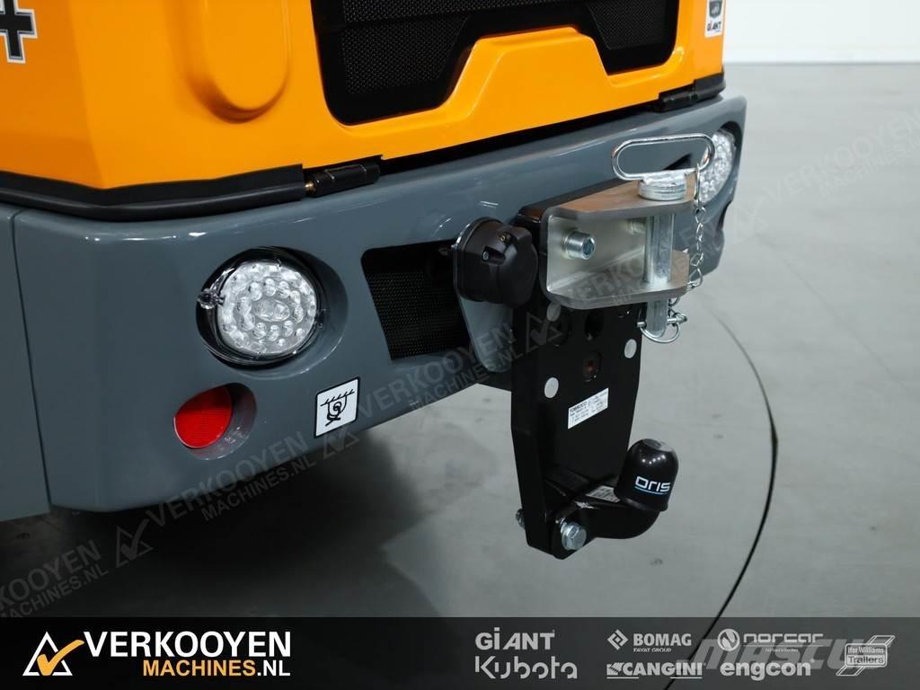 GiANT G2700 HD+ Carregadeiras de rodas