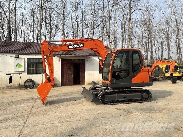 Doosan DX75 Escavadeiras de esteiras