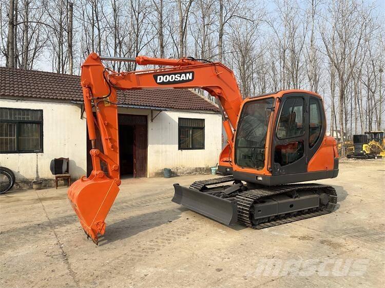 Doosan DX75 Escavadeiras de esteiras