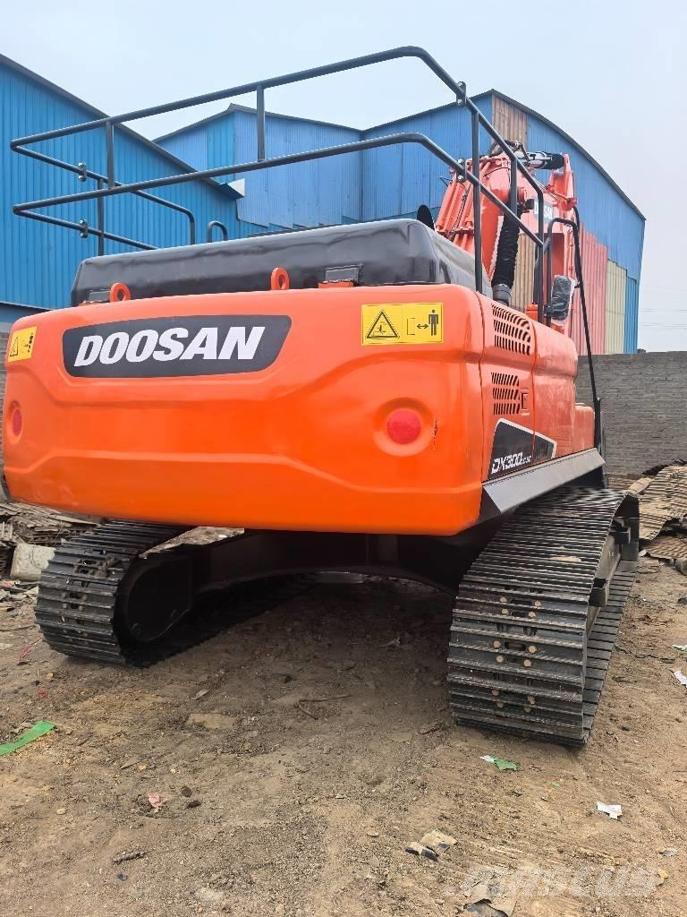Doosan DX300LC Escavadeiras de esteiras