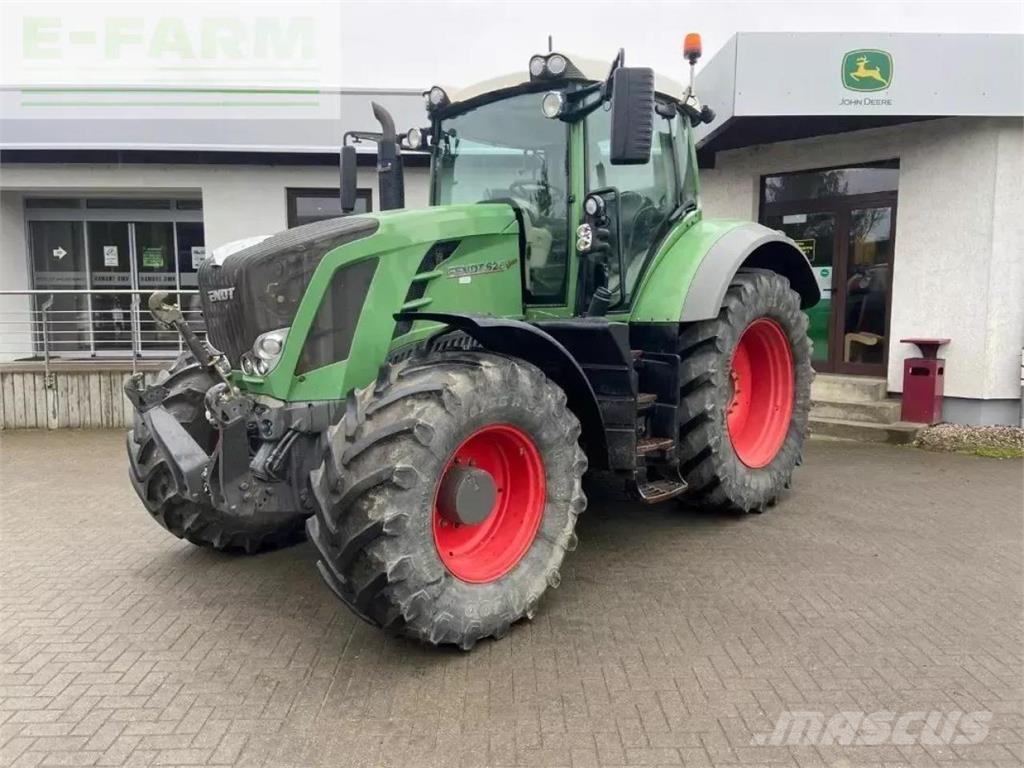Fendt 826 Tratores Agrícolas usados