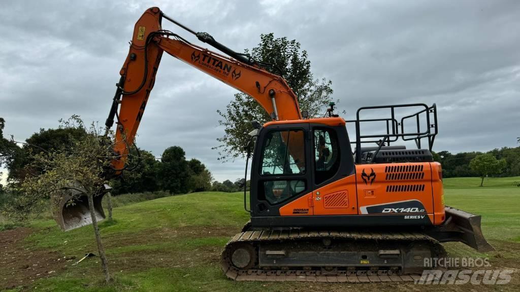 Doosan DX140LC-5 Escavadeiras de esteiras