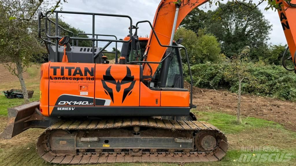 Doosan DX140LC-5 Escavadeiras de esteiras