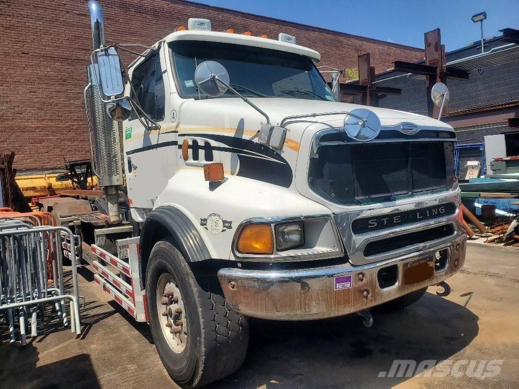 Sterling LT 9500 Camiões caixa desmontável com elevador de cabo