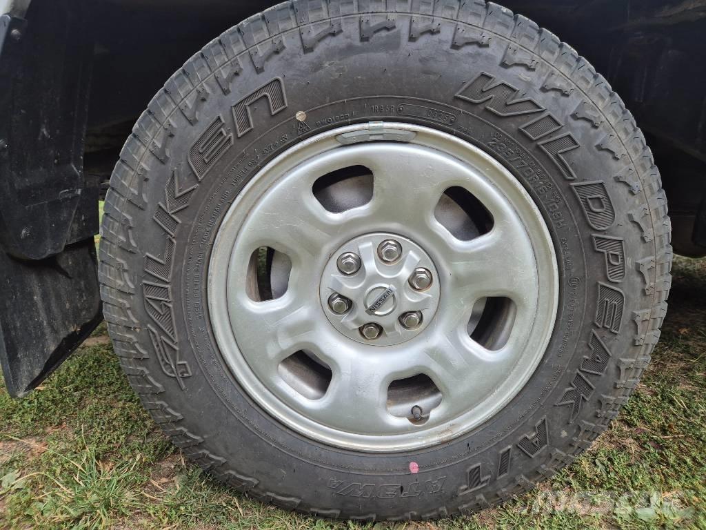 Nissan Navara Pick up de caixa aberta