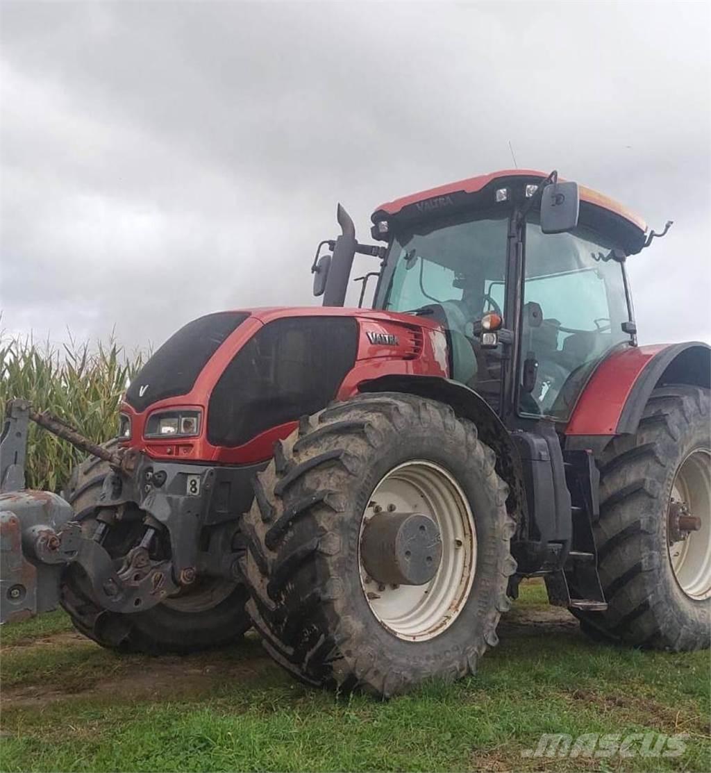 Valtra S352 Tratores Agrícolas usados