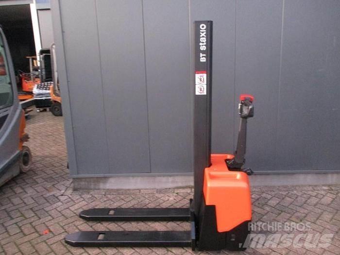 BT SP 10 Empilhador para operador externo