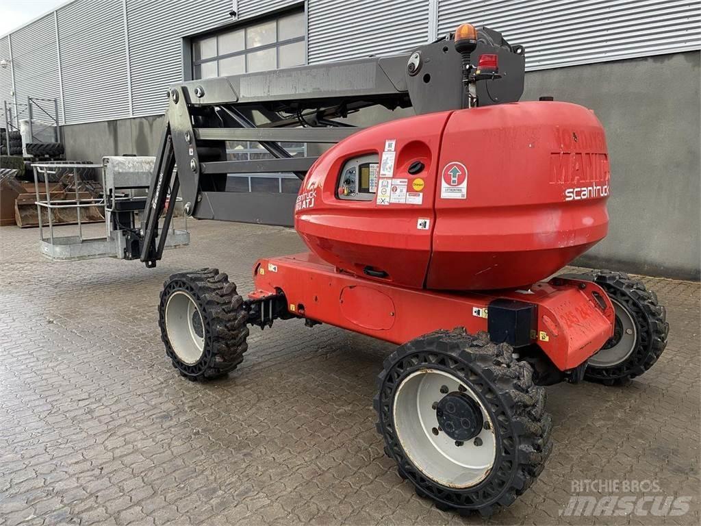 Manitou 160ATJ RC Elevadores braços articulados