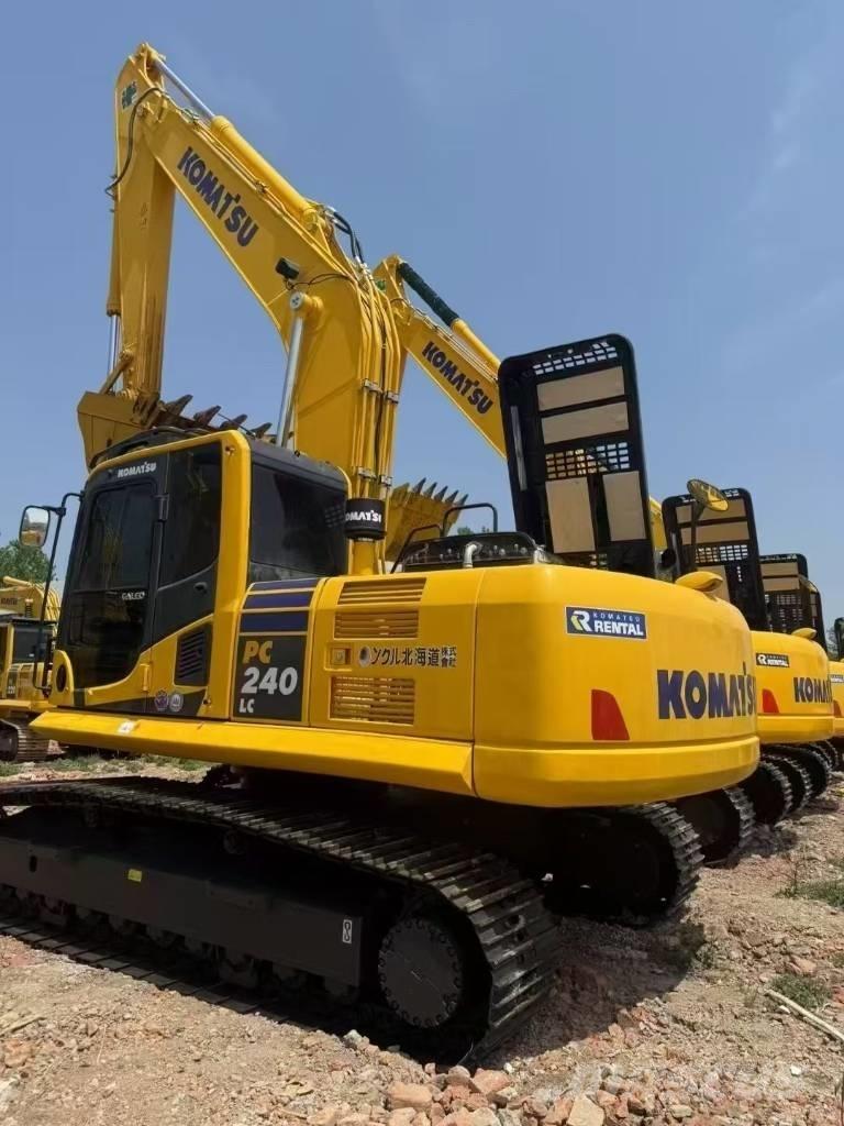 Komatsu 240LC-8 Escavadeiras de esteiras
