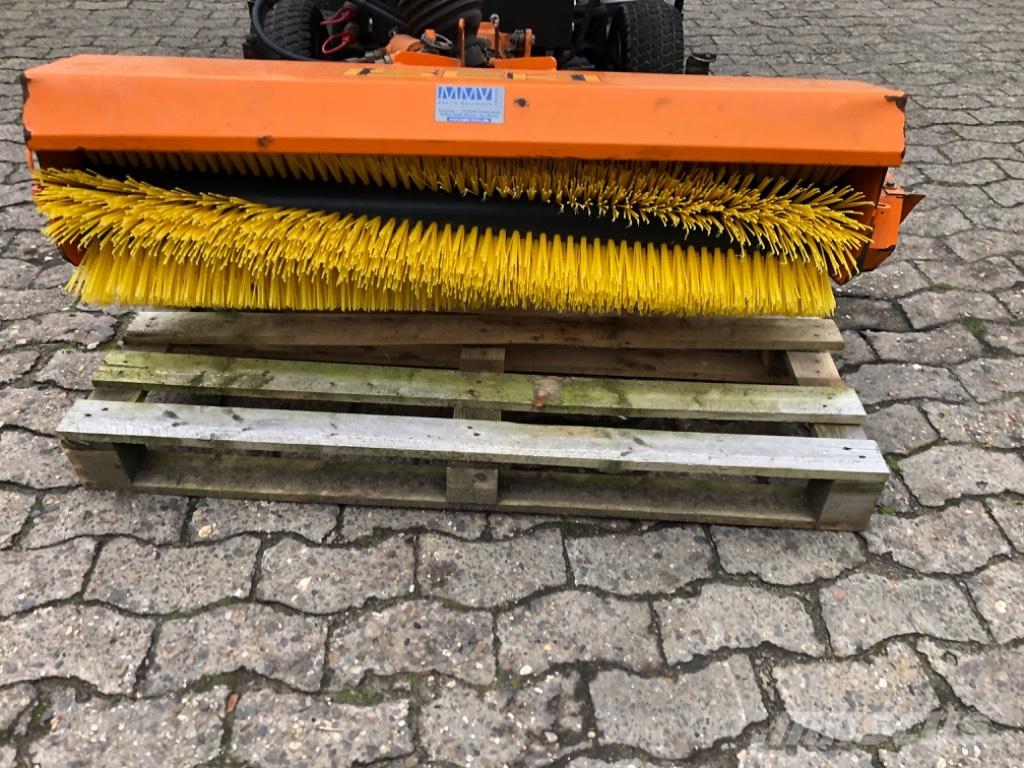 Iseki KL 110 Varredoras