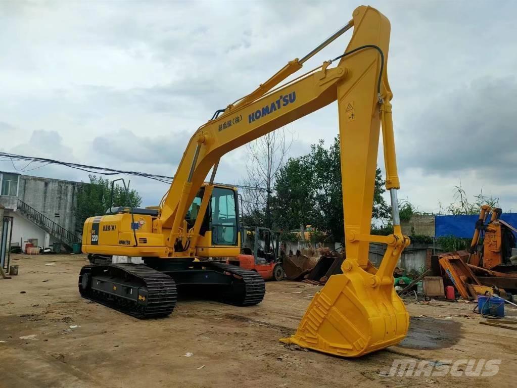 Komatsu PC 220-7 Escavadeiras de esteiras