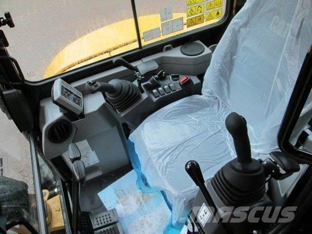 CAT 303.5 Miniescavadeiras