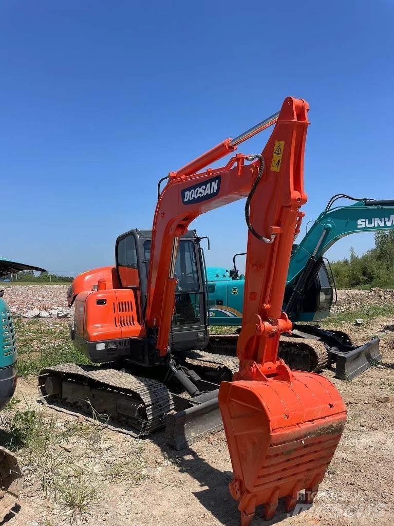 Doosan DX60 Escavadeiras de esteiras
