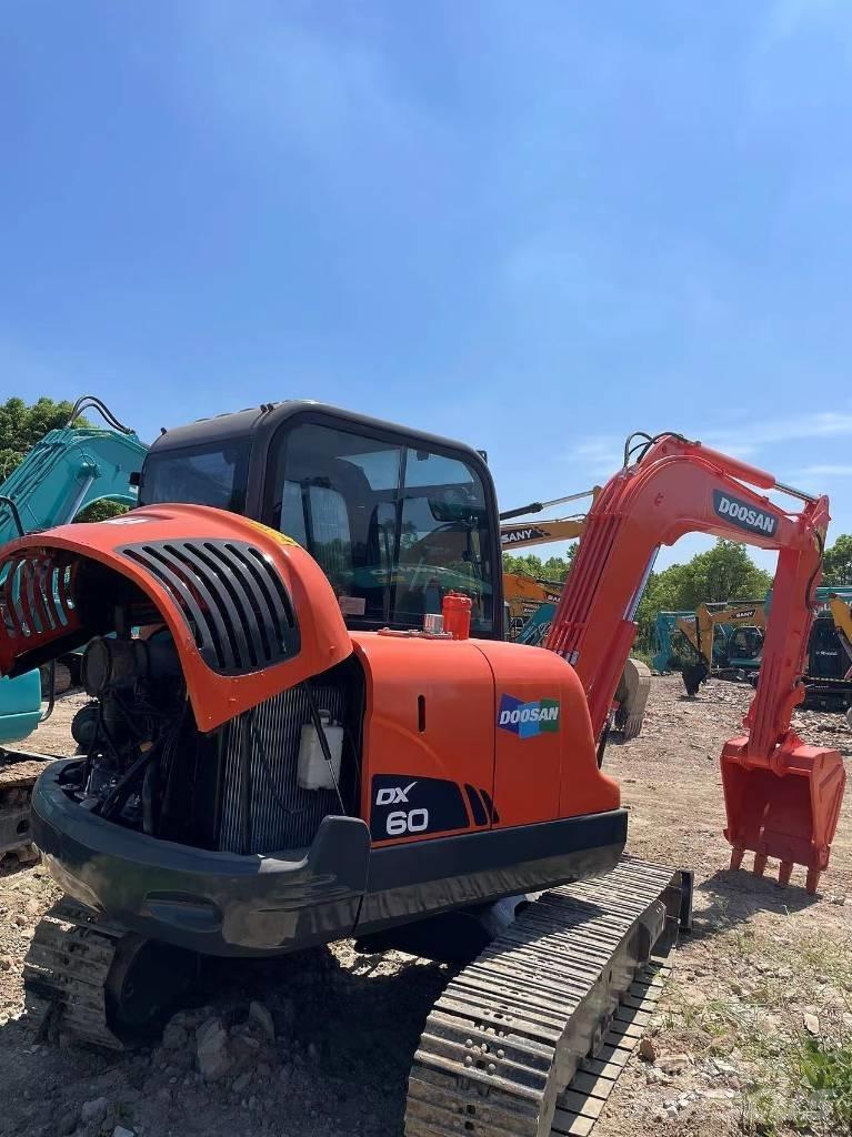 Doosan DX60 Escavadeiras de esteiras