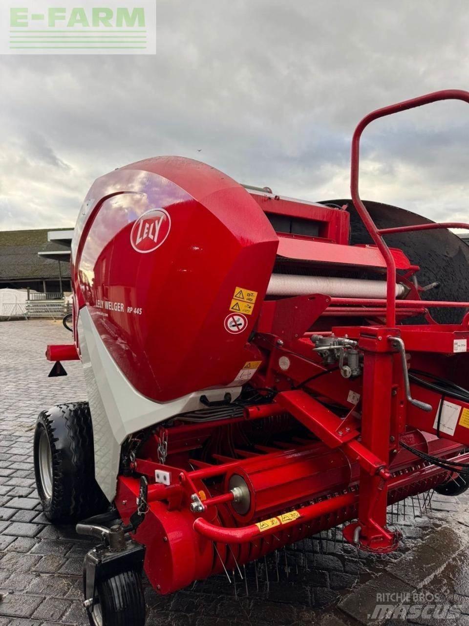 Lely RP 445 Enfardadeira de fardos quadrados