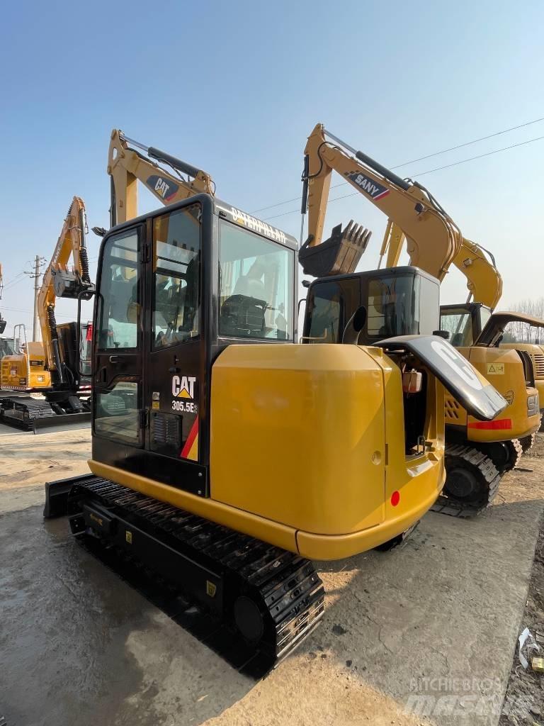 CAT 305.5 Miniescavadeiras