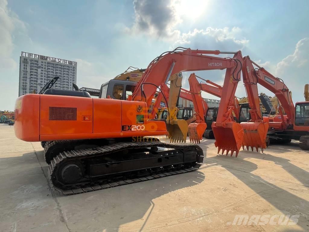 Hitachi EX 200 Escavadeiras de esteiras