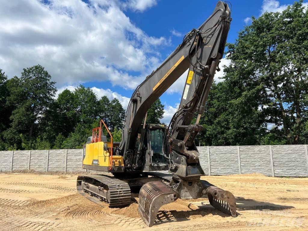 Volvo EC 220 DL Escavadeiras de esteiras