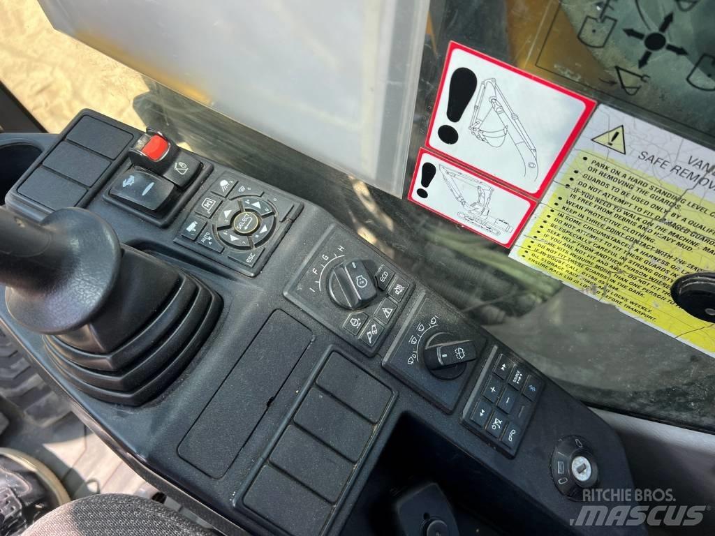 Volvo EC 220 DL Escavadeiras de esteiras