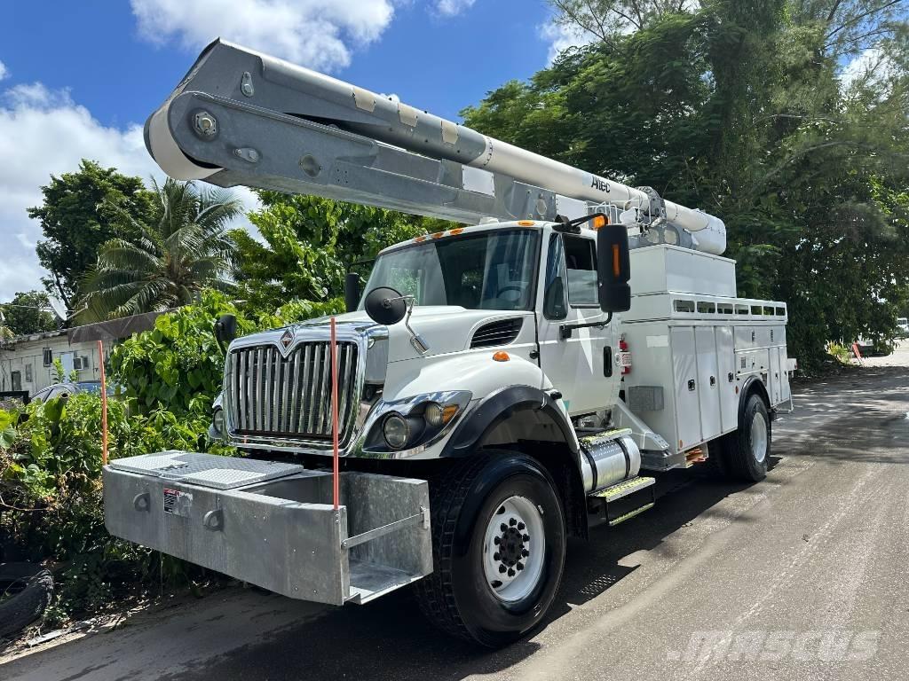 International 7300 Plataformas aéreas montadas em camião