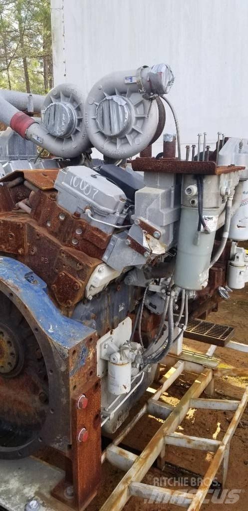 Cummins QST30 Outros componentes