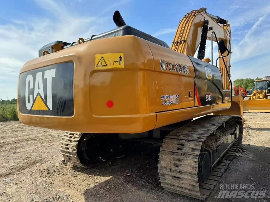 CAT 330 D2 Escavadoras Midi 7t - 12t