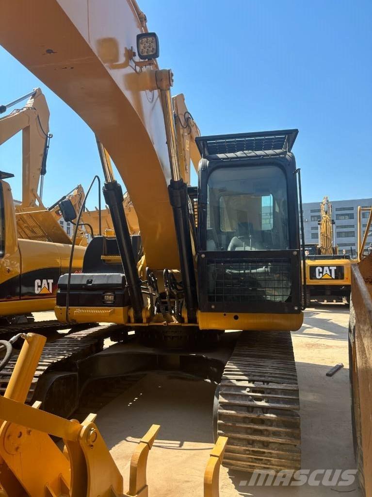 CAT 320D Escavadeiras de esteiras